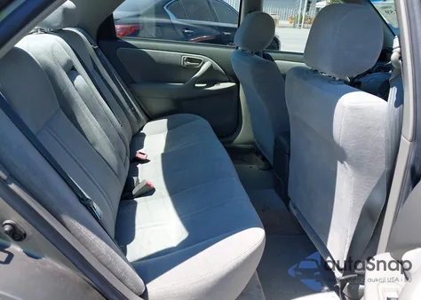 1998 Toyota Camry Le V6 z USA, uszkodzony, nr VIN JT2BF22K6W0141724